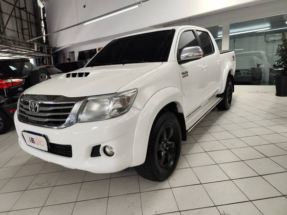 TOYOTA HILUX 3.0 SRV TOP 4X4 CD 16V TURBO INTERCOOLER DIESEL 4P AUTOMÁTICO TOYOTA HILUX 3.0 SRV TOP 4X4 CD 16V TURBO INTERCOOLER DIESEL 4P AUTOMÁTICO